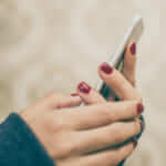 彼から連絡がこない期間はどう過ごす?別れに繋げないための対応とはサムネイル