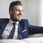 婚活女子必見!男性の平均年収と高収入の男性と出会う方法を徹底解説サムネイル