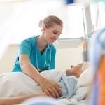 看護師の彼女と付き合いたい!出会える方法とメリットデメリットを解説サムネイル